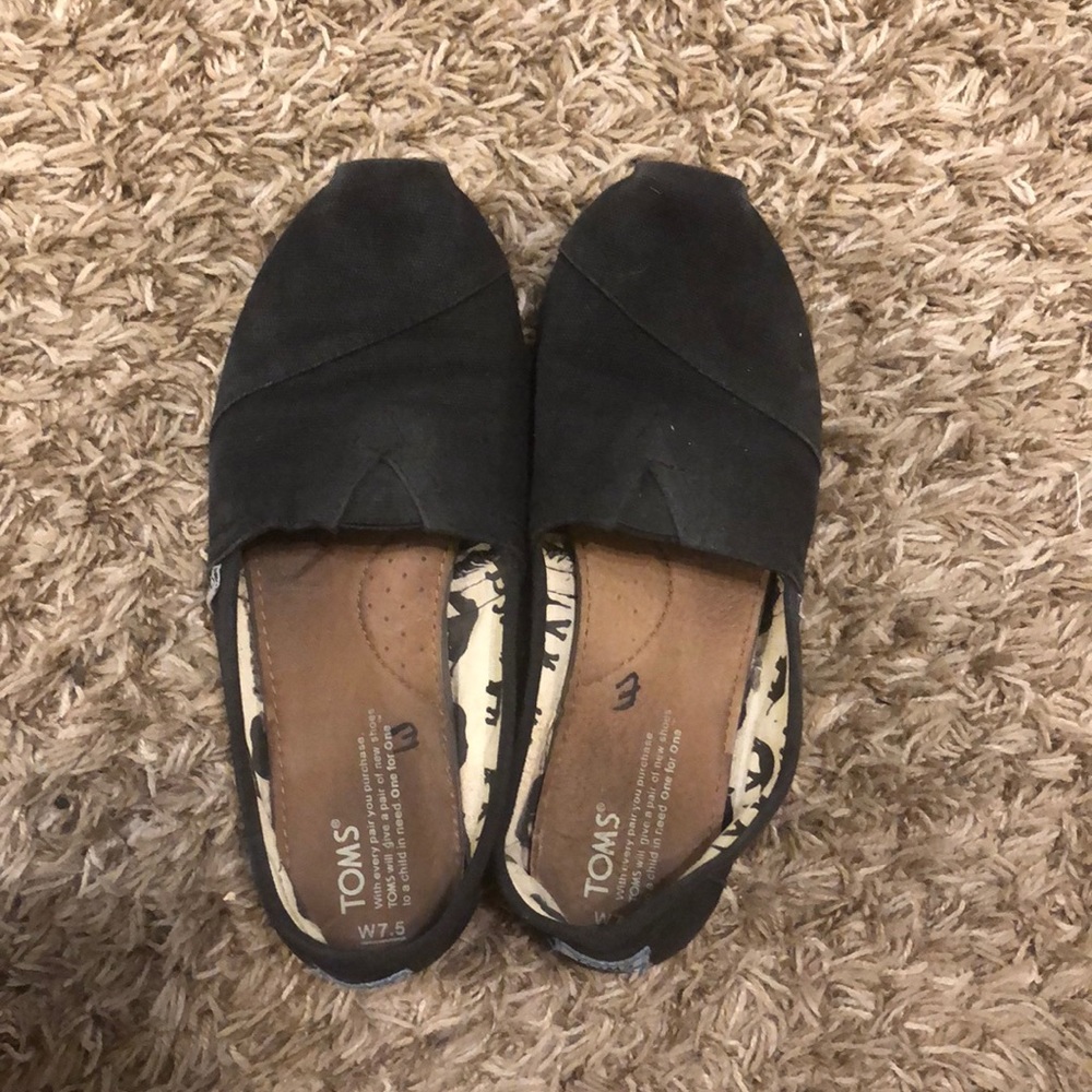 toms